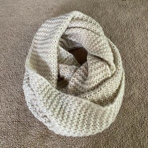 Chunky Knit Infinity Scarf